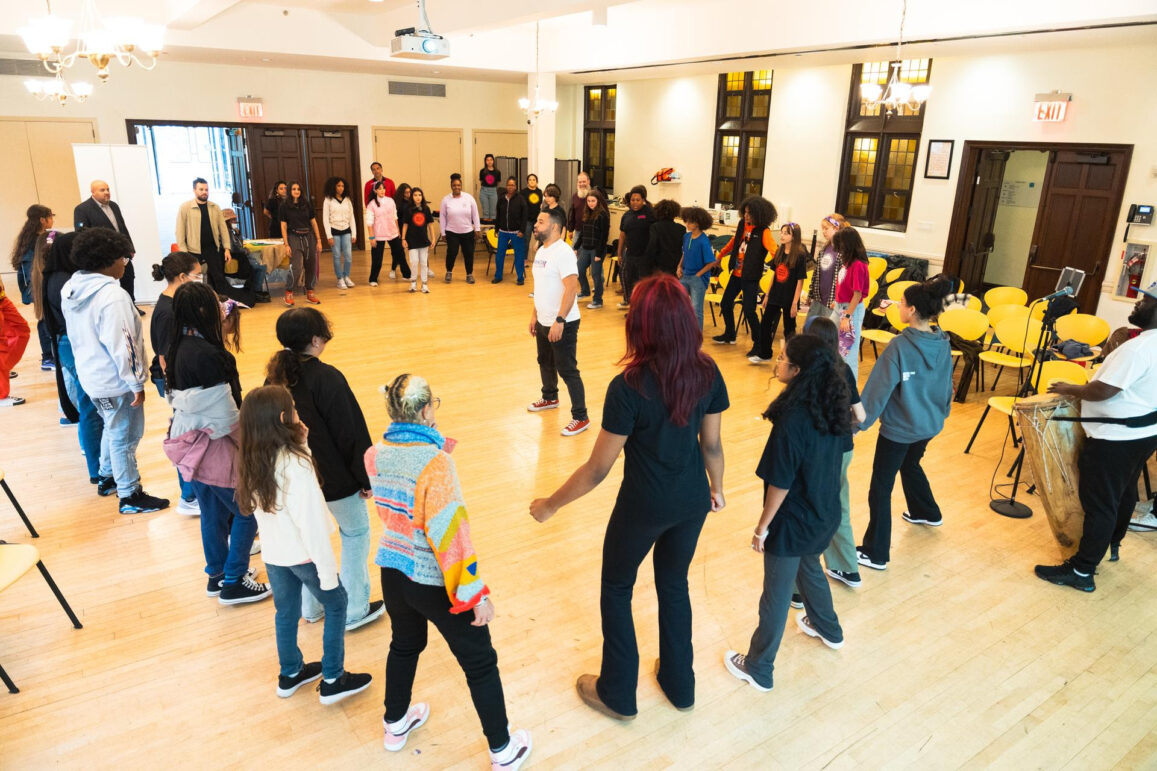 Crafting Dominican Folk Dance: Artistry, Tradition, and Community